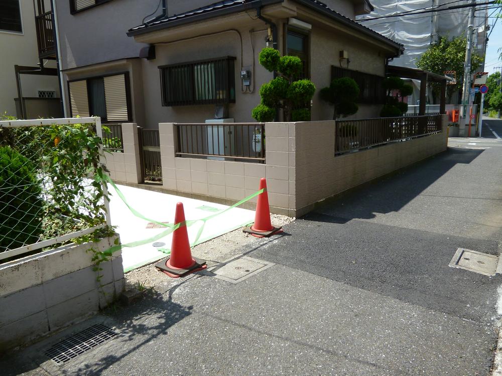 Local photos, including front road. Local (August 2013) Shooting