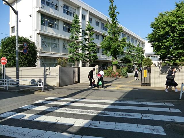 Junior high school. 799m to Fuchu Municipal Fuchu sixth junior high school