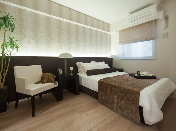 Interior.  [Main bedroom] The main bedroom, which is filled with deep peace. It begins to brew comfort, We propose a private space.