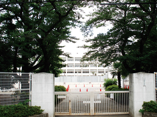 Surrounding environment. Municipal Fuchu third elementary school (8-minute walk / About 590m)