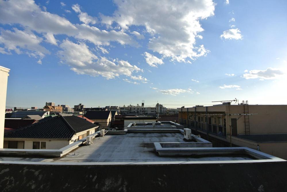 View photos from the dwelling unit. local