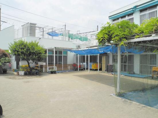 kindergarten ・ Nursery. 426m until the color nursery of the rainbow