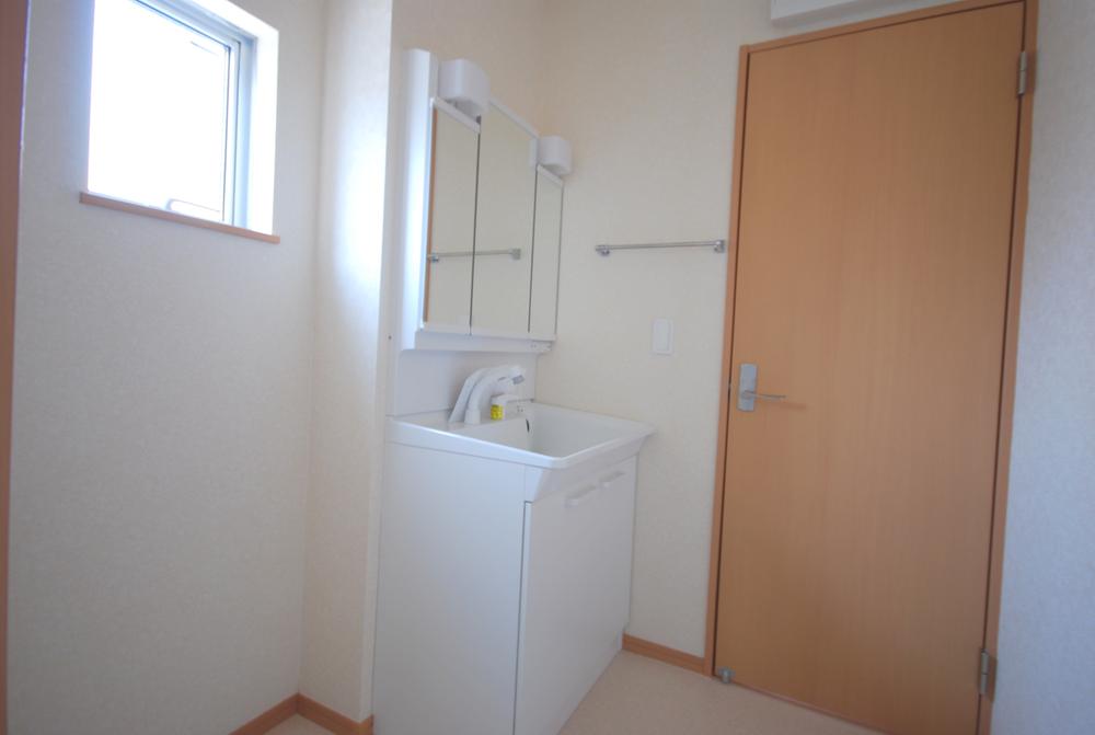 Same specifications photos (Other introspection). Seller construction cases