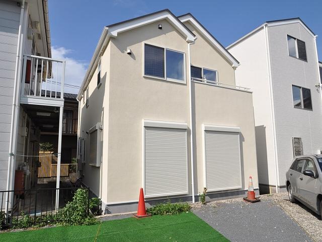 Local appearance photo. 1 Building Nearing completion