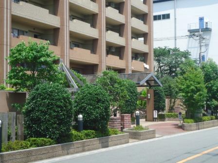 Local appearance photo. Local (10 May 2013) Shooting Shoot the entrance