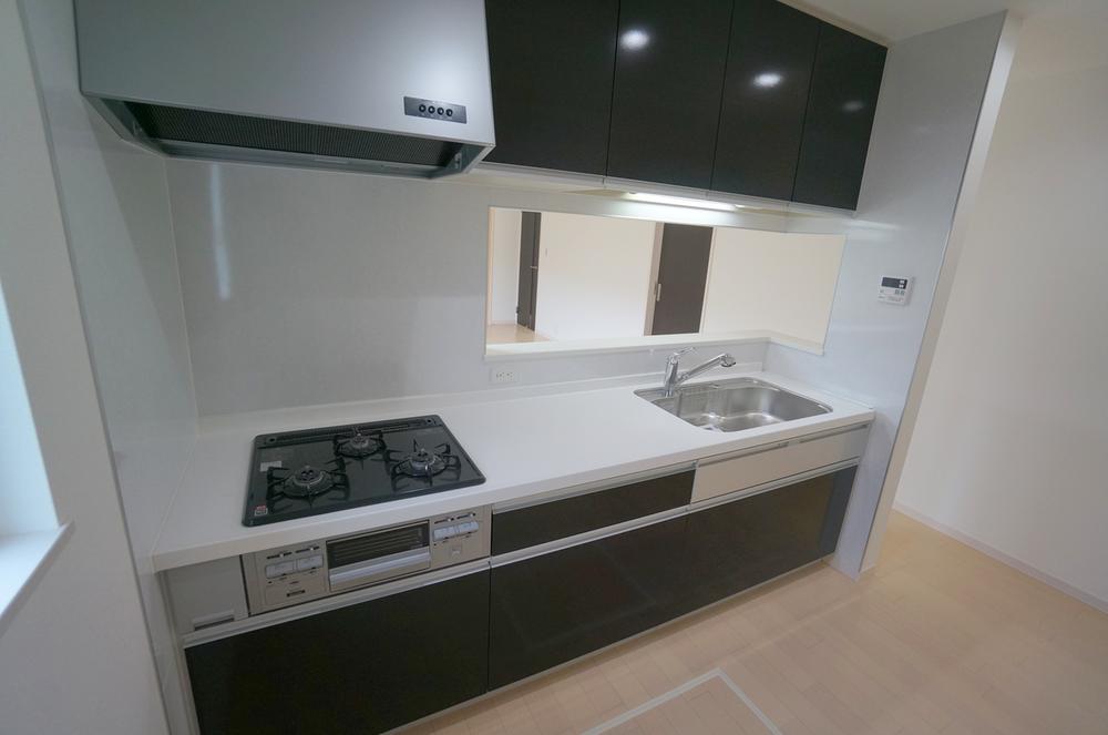 Kitchen. Same specifications