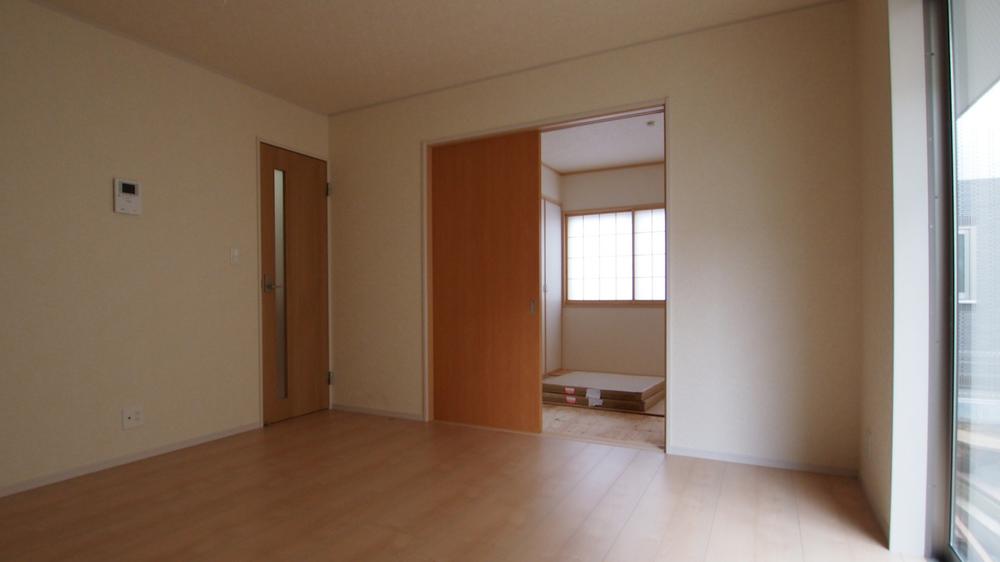 Living. Indoor (11 May 213 years) shooting