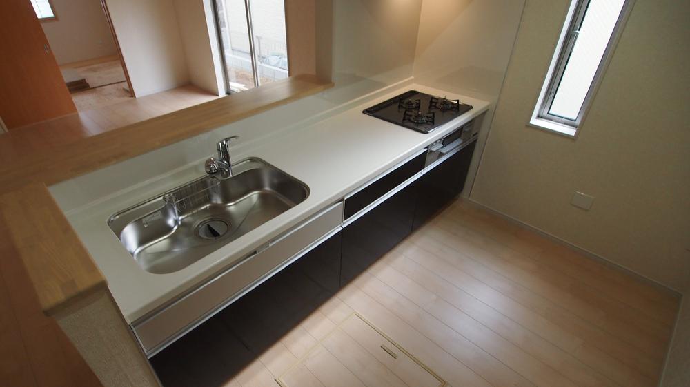 Kitchen. Indoor (11 May 2013) Shooting