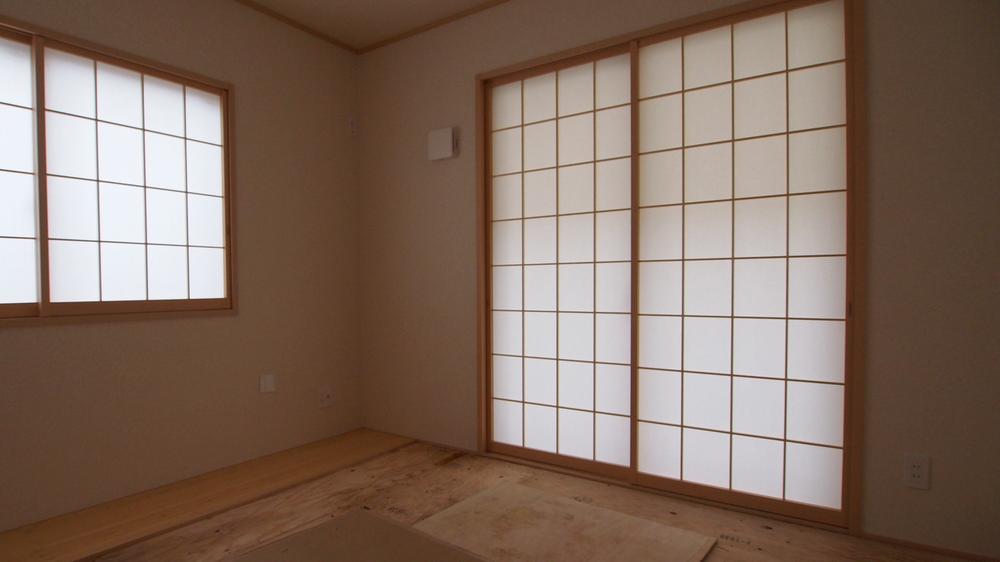 Non-living room. Indoor (11 May 2013) Shooting