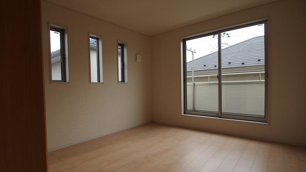 Non-living room. Indoor (11 May 2013) Shooting