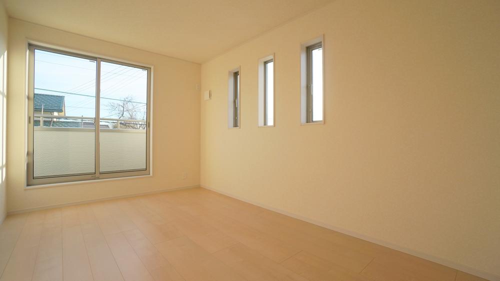 Non-living room. Indoor (12 May 2013) Shooting