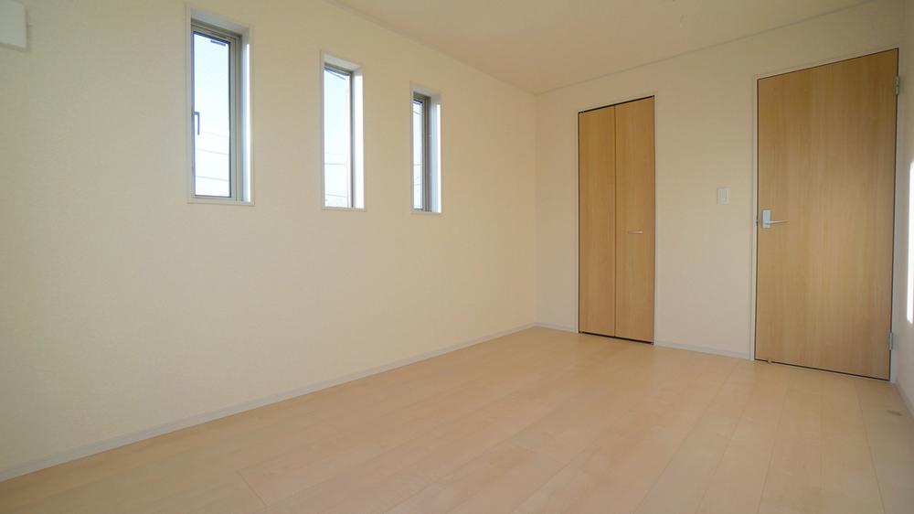 Non-living room. Indoor (12 May 2013) Shooting