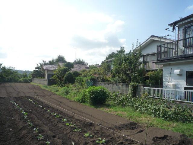 Other local. Local (September 24, 2013) Shooting It will be at the back of the land portion.