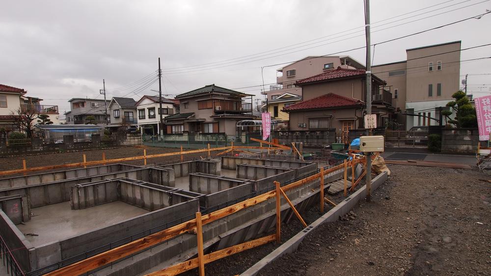 Local appearance photo. Local (12 May 2013) Shooting