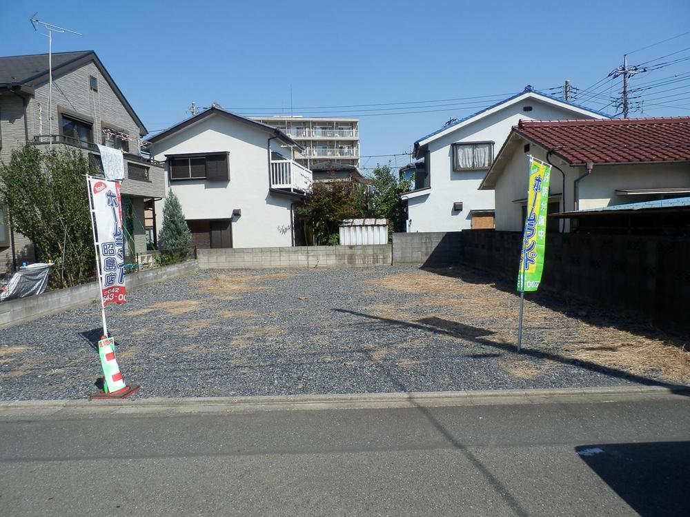 Local photos, including front road. Local (September 2013) Shooting