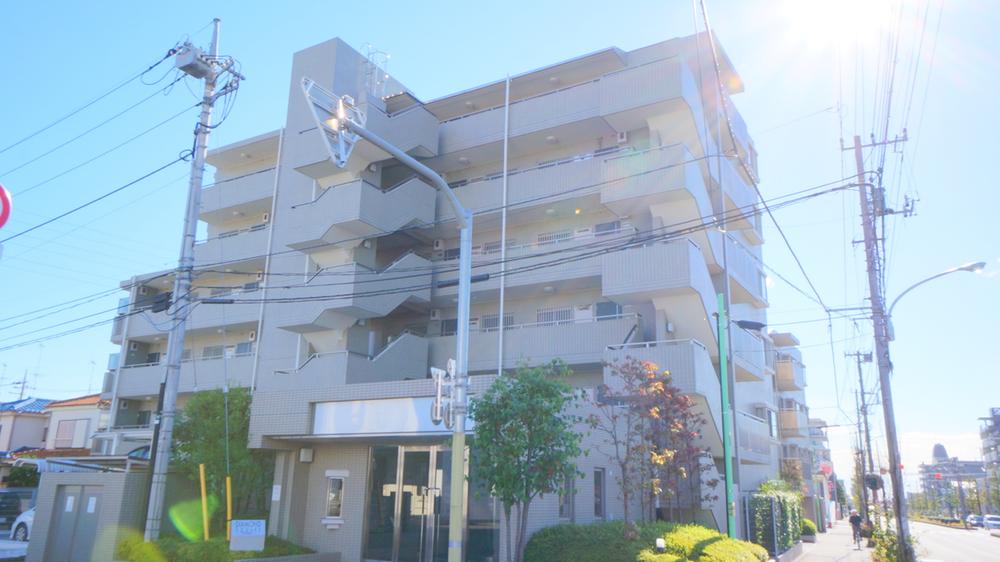 Local appearance photo. Local (11 May 2013) Shooting