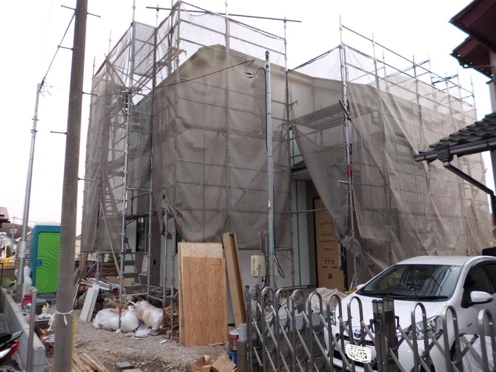 Local appearance photo. Local (12 May 2013) Shooting