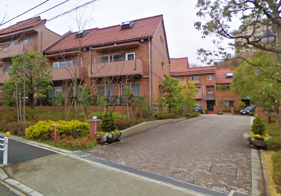 Local appearance photo. It is a simple and elegant apartment