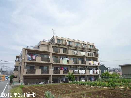 Local appearance photo