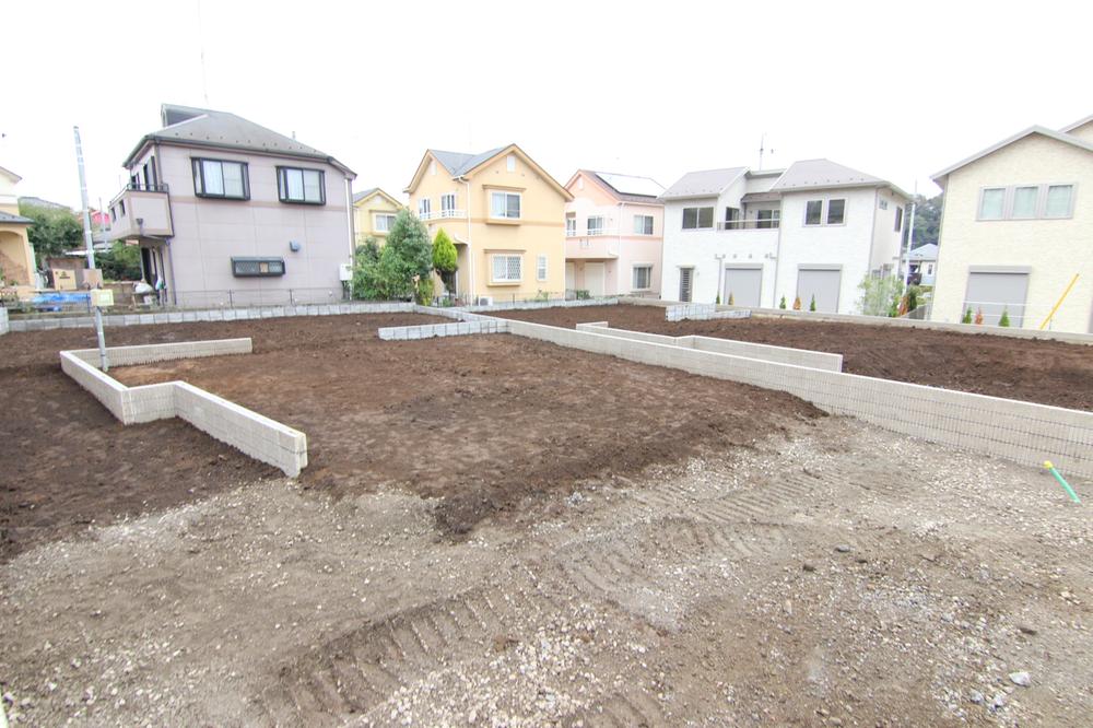 Local appearance photo. Local (12 May 2013) Shooting