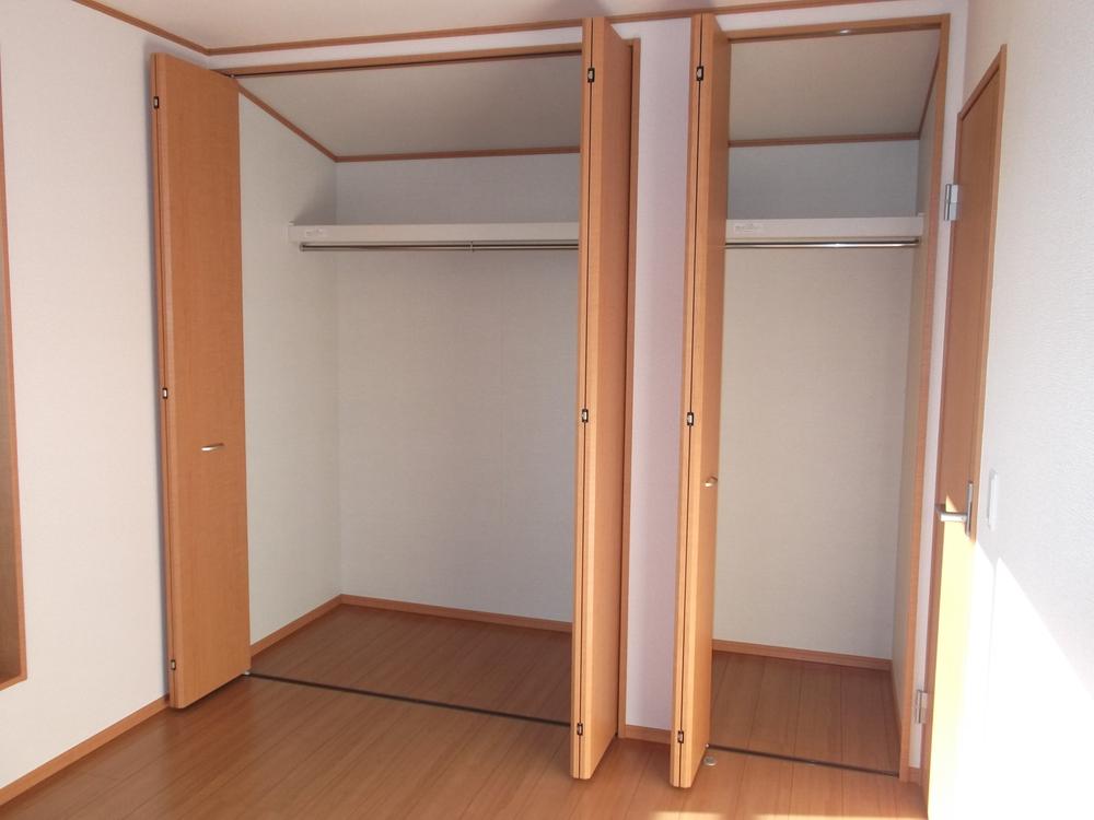 Receipt. Walk-in closet of the room in each room 2013 November shooting