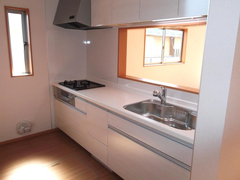 Kitchen. 20 Pledge of face-to-face kitchen to LDK Top plate artificial marble 2013 November shooting