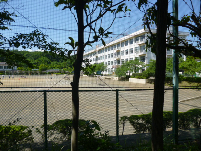 Primary school. 470m to Hachioji Municipal Minami-Osawa Elementary School (elementary school)