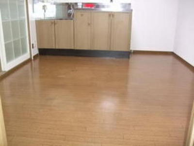 Living and room. Dining 6 Pledge