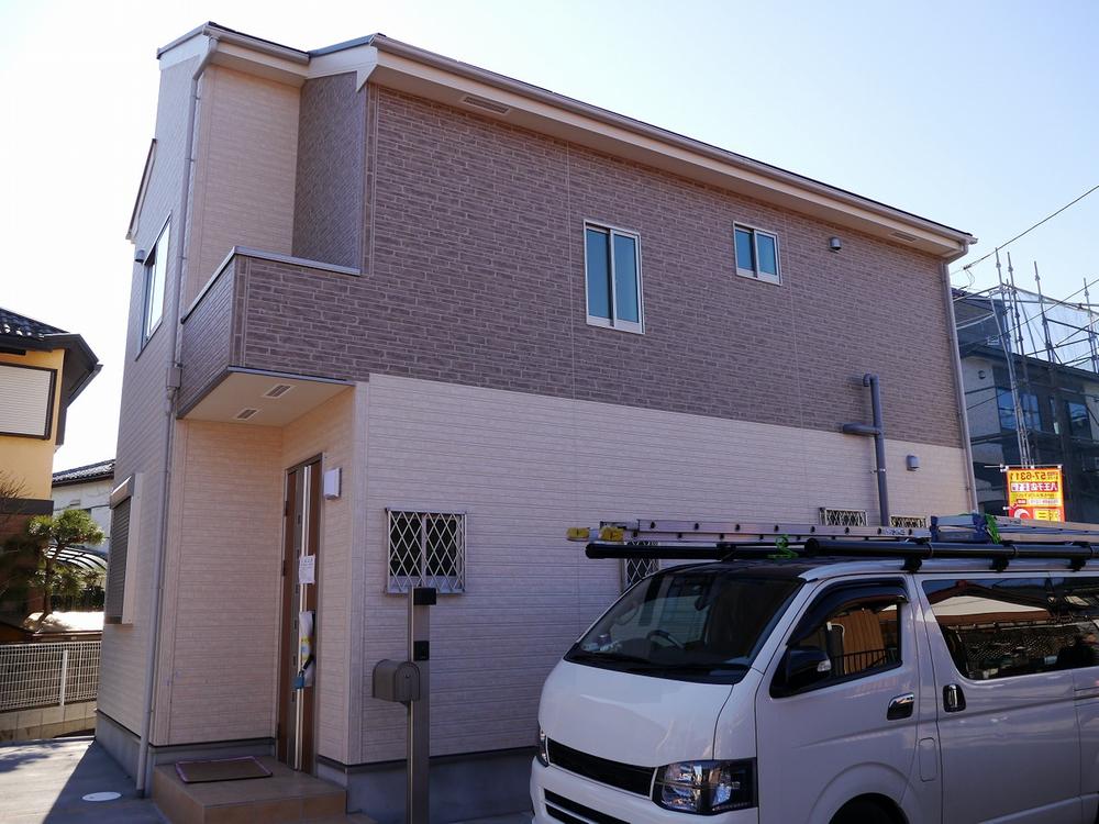 Local appearance photo