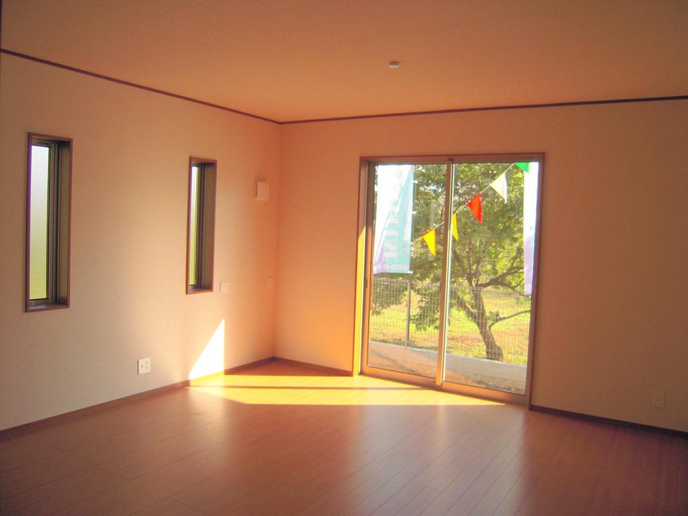 Living. LDK 16.5 Pledge