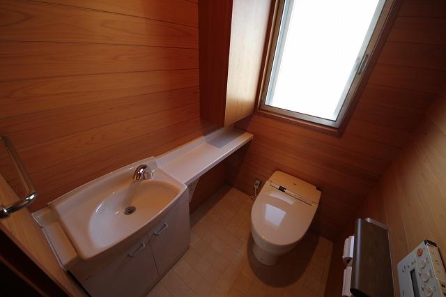 Toilet. Indoor (March 2013) Shooting