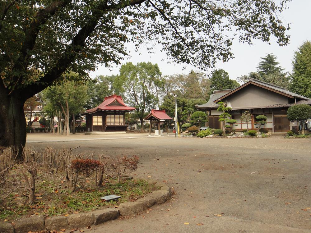 park. 1011m to Suwa-cho Park