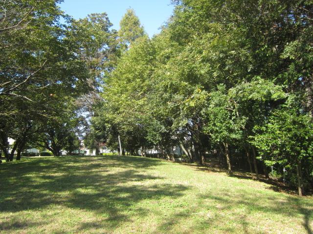 park. 1200m to Yokogawa Shimobaru park