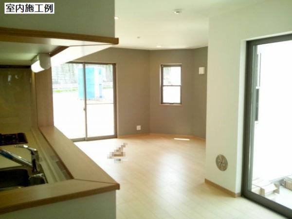 Same specifications photos (living)