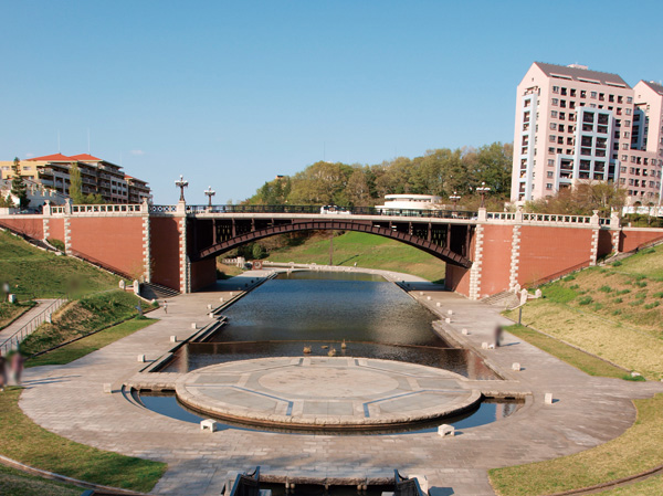 Surrounding environment. Nagaike park (bicycle about 11 minutes / About 2090m)