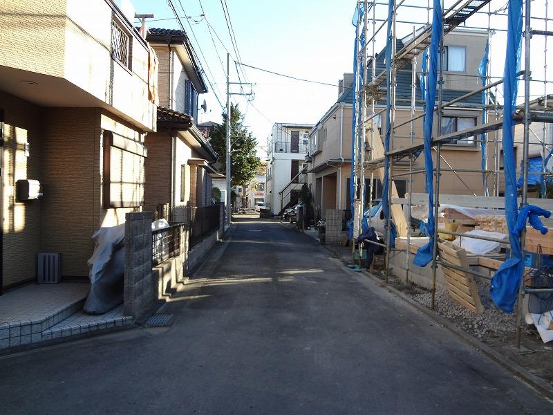 Other local. All rooms are two-sided lighting