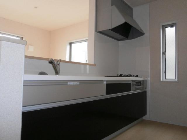 Kitchen. Building 2 Water purifier integrated faucet, Your easy-to-clean three-necked gas stove