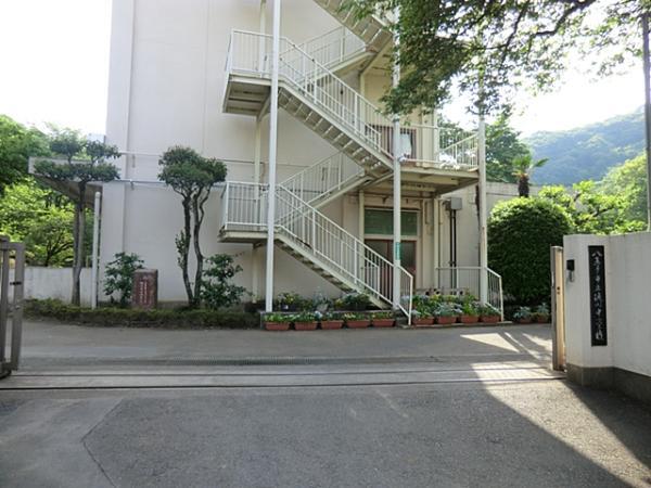 Junior high school. 387m to Hachioji City Asakawa junior high school