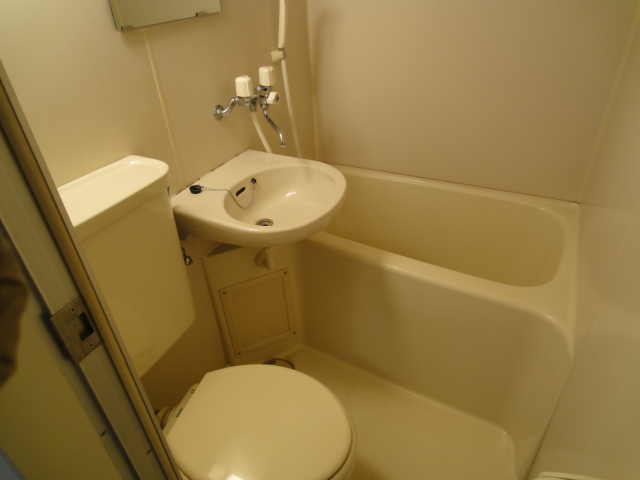 Bath. bus ・ toilet