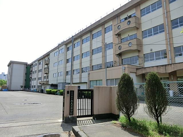 Junior high school. 1700m to Hachioji Municipal Minami-Osawa junior high school