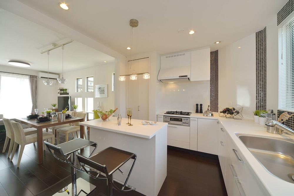 Kitchen. ■ Island counter kitchen You can enjoy family cuisine with everyone, Living with Island counter kitchen. <Subdivision already dwelling unit August 2013 shooting>