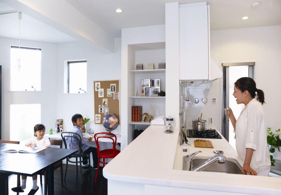 Kitchen. ■ To reflect the voice of the "if available be nice" of ties customers connecting to the hills, Devising the functionality ・ We have prepared a rich in pursuit planning. <Subdivision already dwelling unit 2013 August shooting>