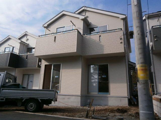 Local appearance photo. Building 3 2013 October 31, 2008 shooting