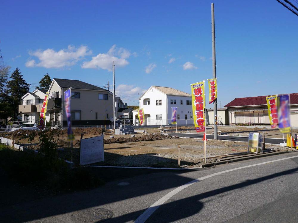 Local appearance photo. It is also a good many living environment also commercial facilities around the development subdivision of all seven sections of the quiet residential area.