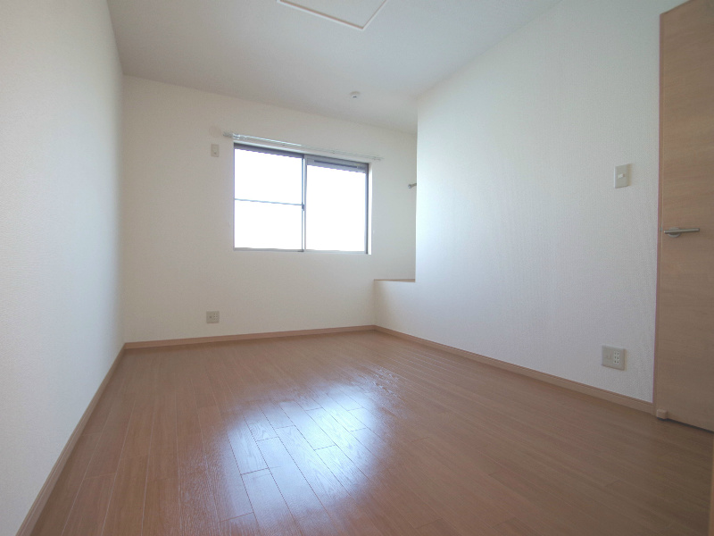 Other room space. It will be the image photos per under construction