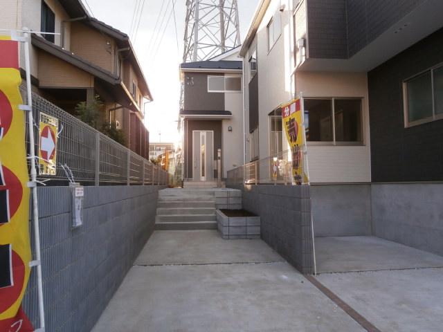 Parking lot. Building 2