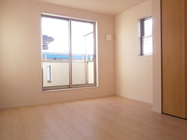 Non-living room. Building 2