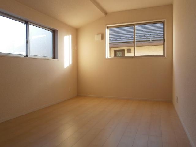 Non-living room. Building 2