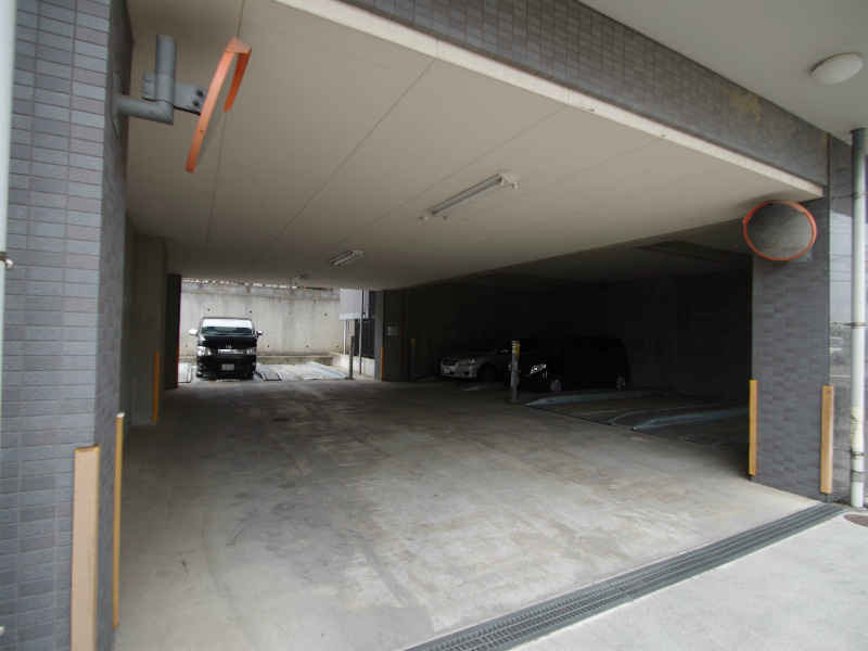 Parking lot. Mechanical parking