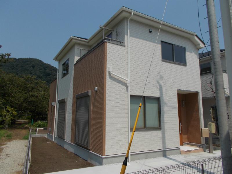 Local appearance photo. local